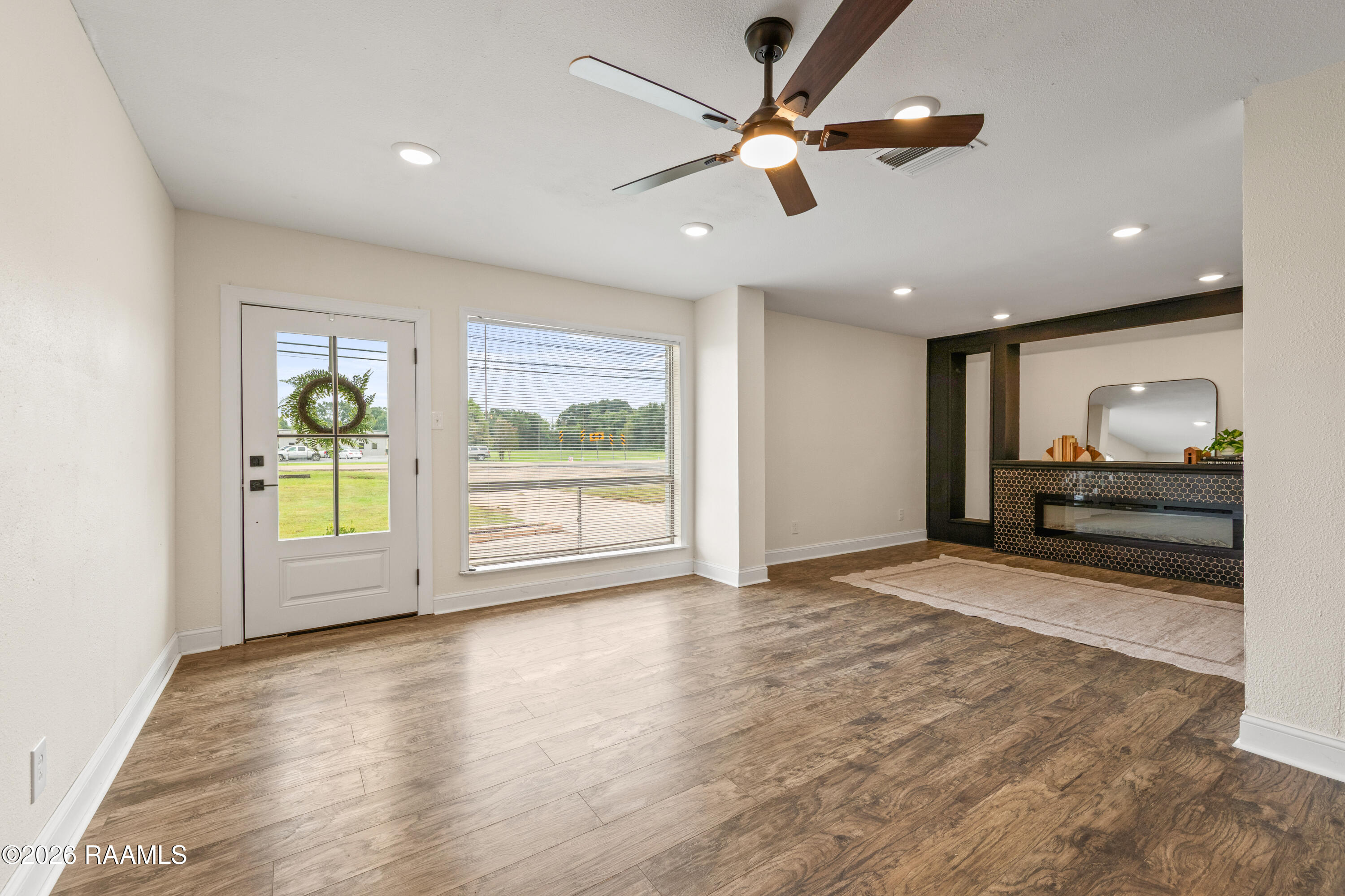 201 Brothers Road Scott, LA 70583 - Photo 2 of 46 201Brothers-14