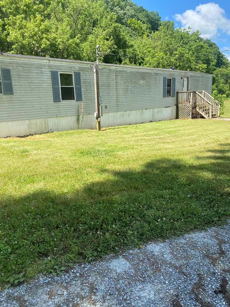 267 Limestone Road Pounding Mill, VA 24637 - Photo 2 of 4 Gallery Image 2