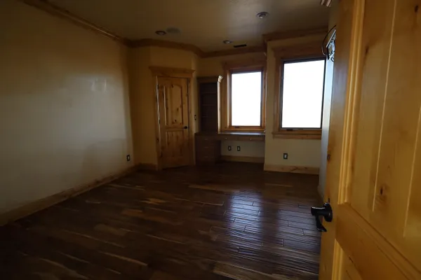 $992,400 | 10926 State Highway North, Evanston, WY 82930
