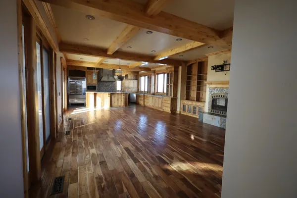 $992,400 | 10926 State Highway North, Evanston, WY 82930