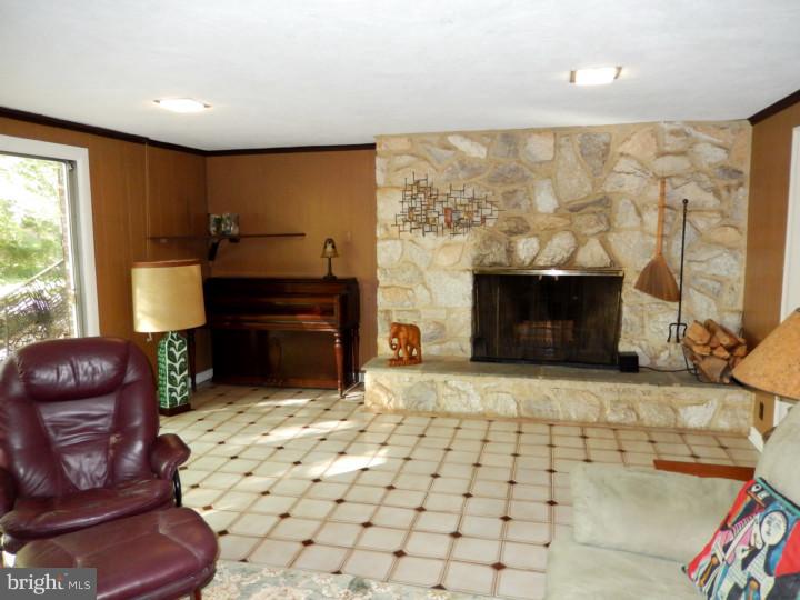 14 Plush Mill Road Wallingford, PA 19086 - Photo 14 of 25 Family Room