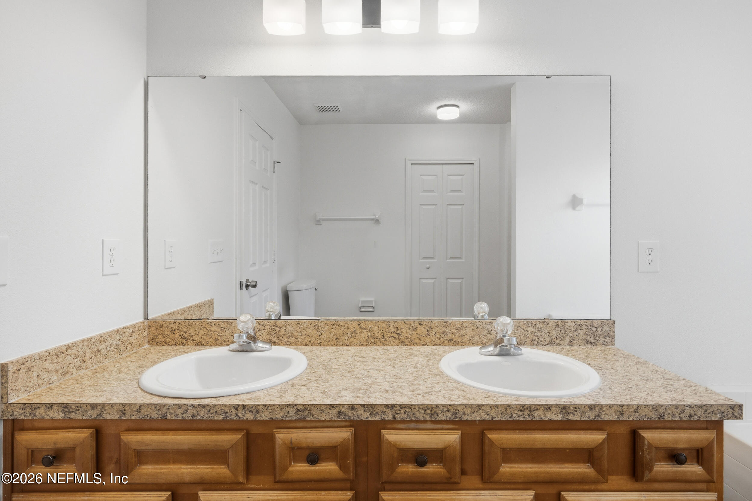 3119 Garden Brook Road Jacksonville, FL 32208 - Photo 26 of 48 27_lens2listing-38
