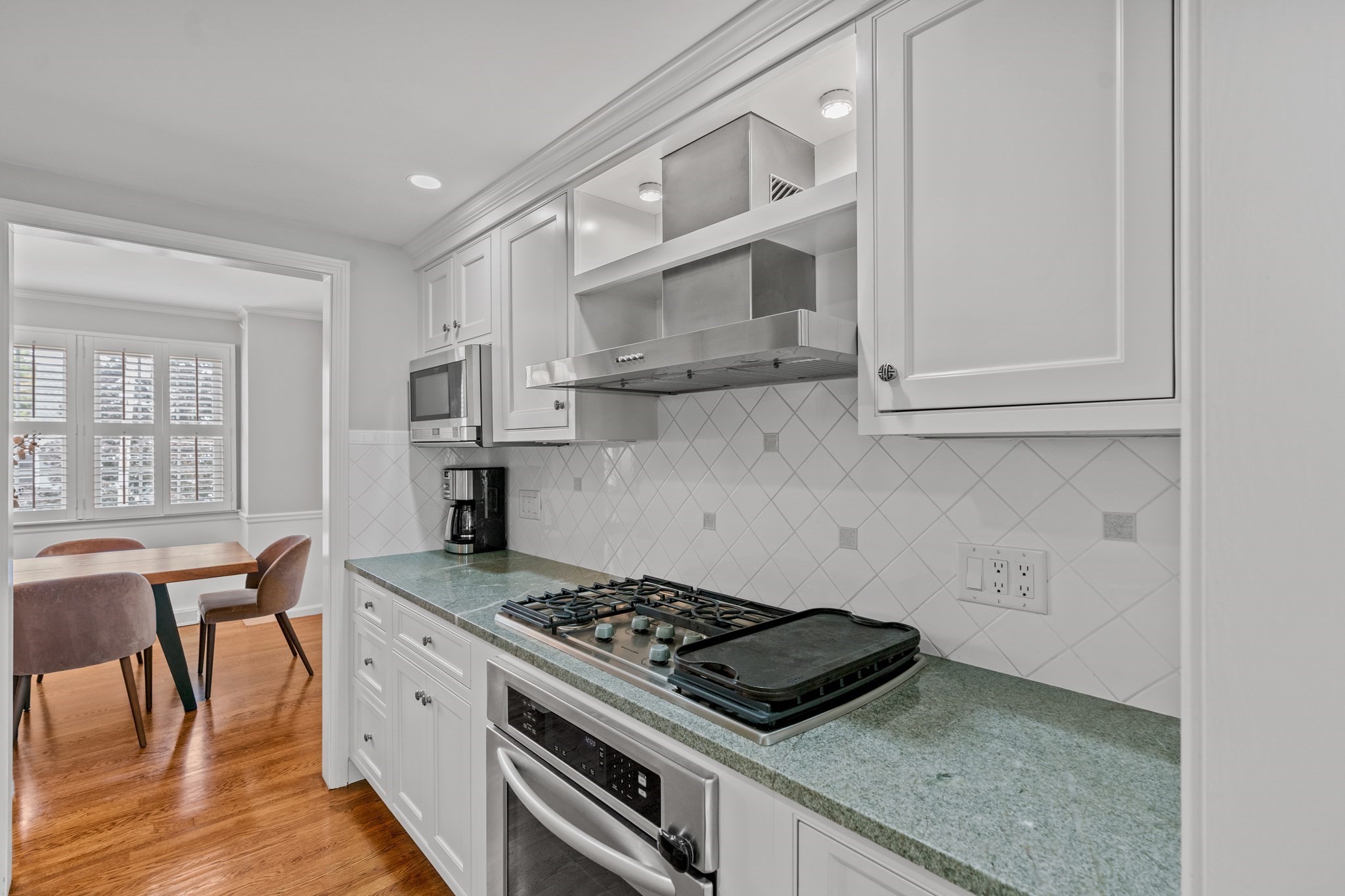 30 Pleasant Street, Unit 30 Wellesley, MA 02482 - Photo 9 of 34 Gallery Image 9