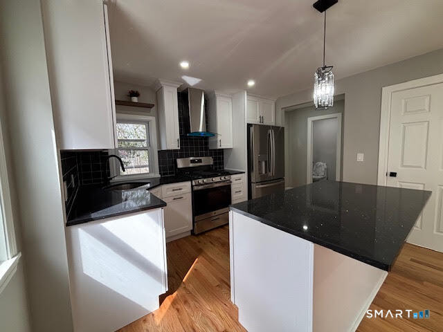 147 View Street Meriden, CT 06450 - Photo 4 of 28