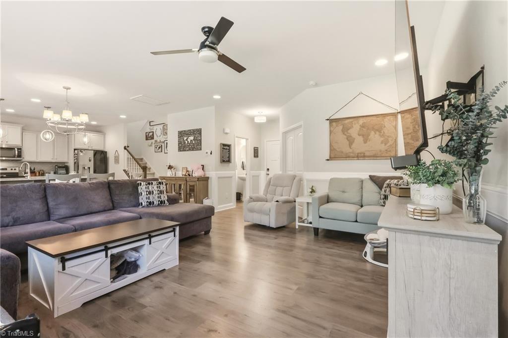 325 Tuttle Road Rural Hall, NC 27045 - Photo 14 of 40 Living Area