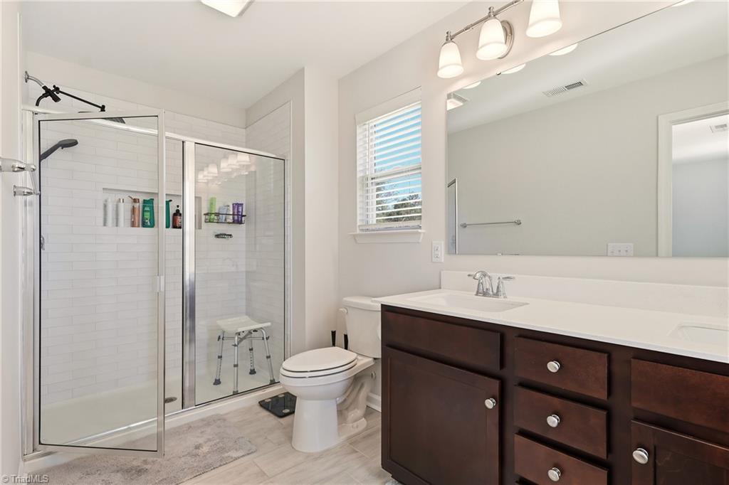 325 Tuttle Road Rural Hall, NC 27045 - Photo 27 of 40 Primary Bath