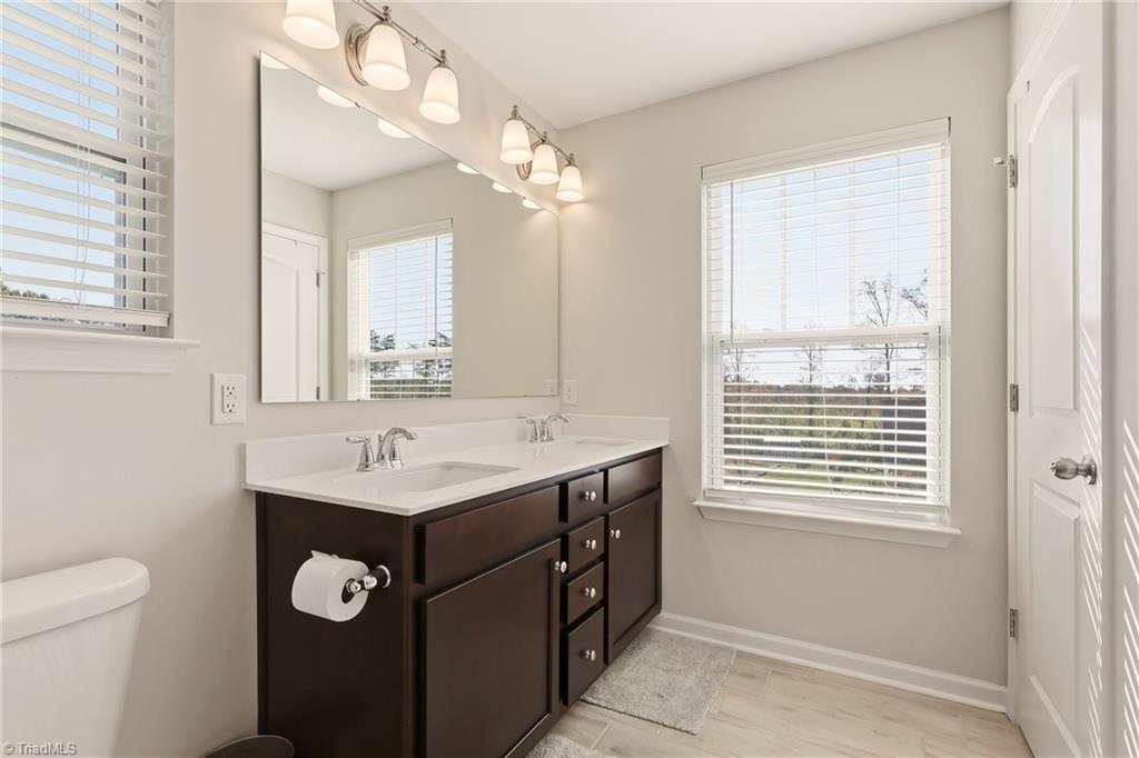 325 Tuttle Road Rural Hall, NC 27045 - Photo 28 of 40 Primary Bath