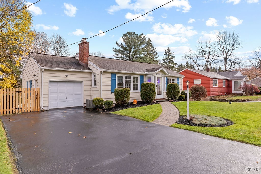 159 Hopper Road Syracuse, NY 13207 - Photo 4 of 48