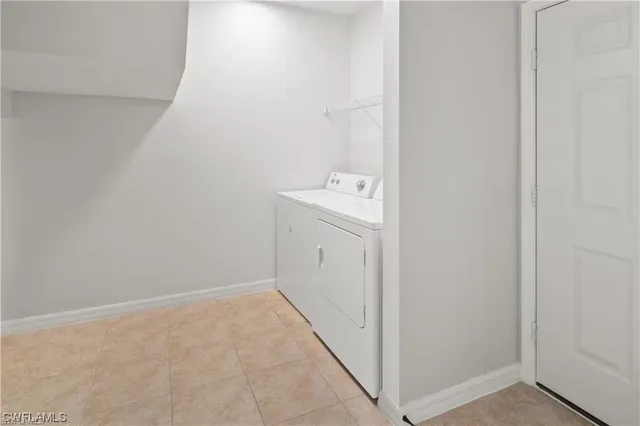 $2,900 | 15610 Summit Pl Circle, Unit 398, Naples, FL 34119