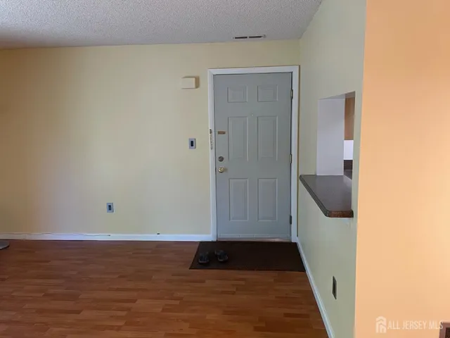 $1,975 | 911 Ravens Crest Drive, Plainsboro, NJ 08536