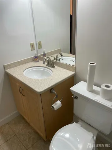 $1,975 | 911 Ravens Crest Drive, Plainsboro, NJ 08536