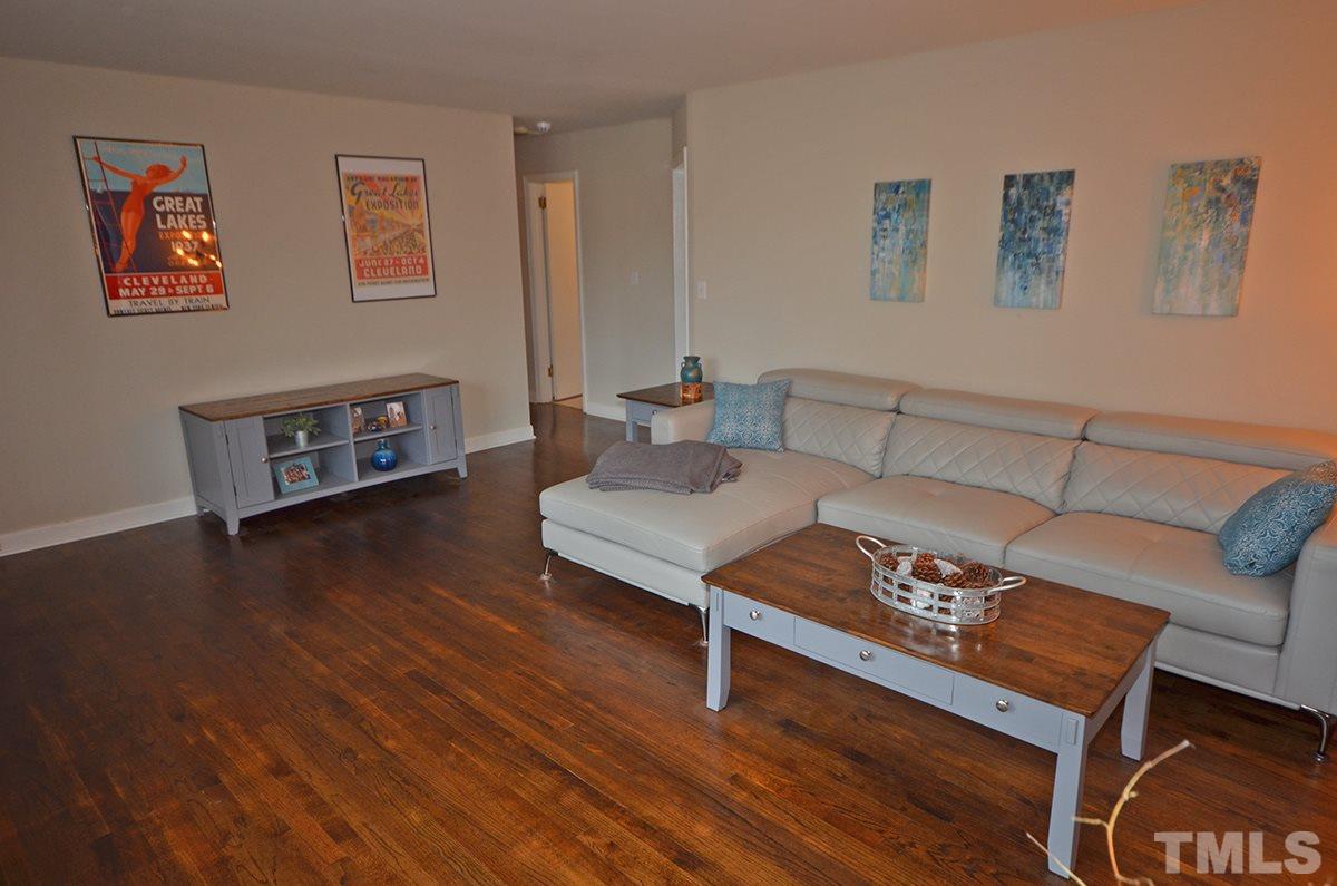 2701 Dove Lane Raleigh, NC 27604 - Photo 5 of 25 Gallery Image 5