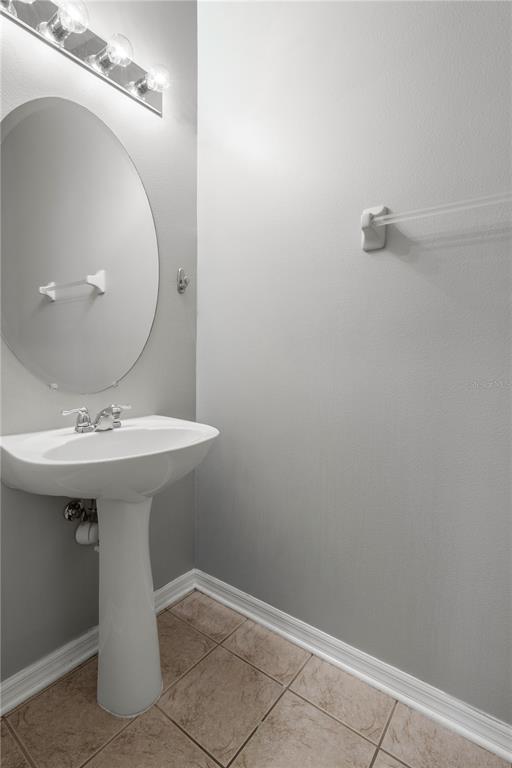 10284 Newminster Loop Ruskin, FL 33573 - Photo 24 of 72