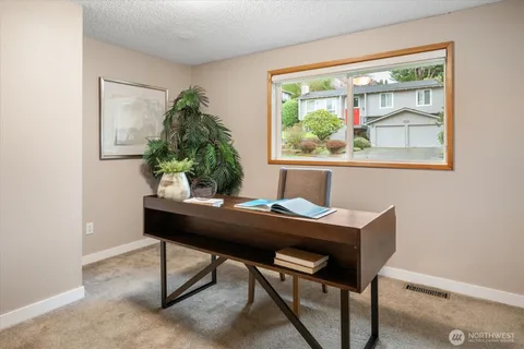 $1,100,000 | 19321 Kenlake Place Northeast, Kenmore, WA 98028