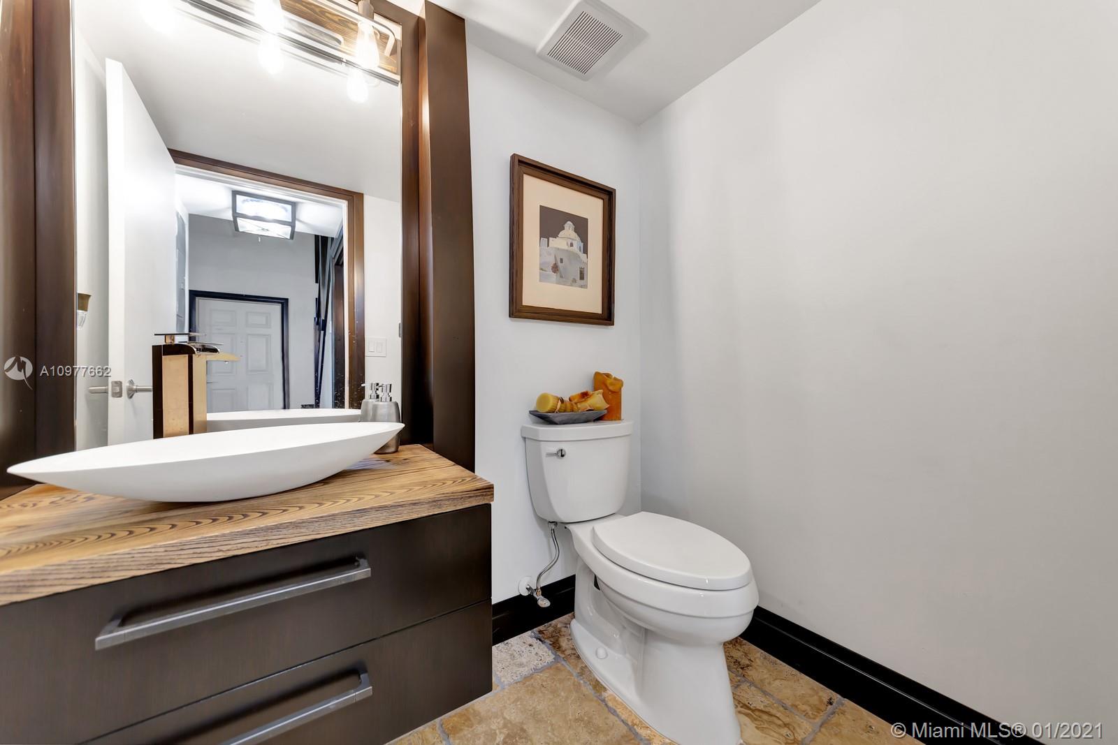 585 Racquet Club Road, Unit 6 Weston, FL 33326 - Photo 23 of 81