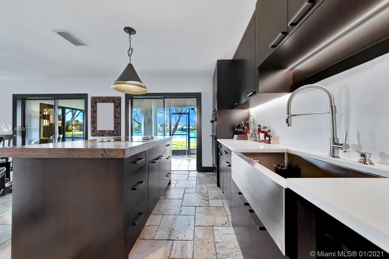 585 Racquet Club Road, Unit 6 Weston, FL 33326 - Photo 4 of 81