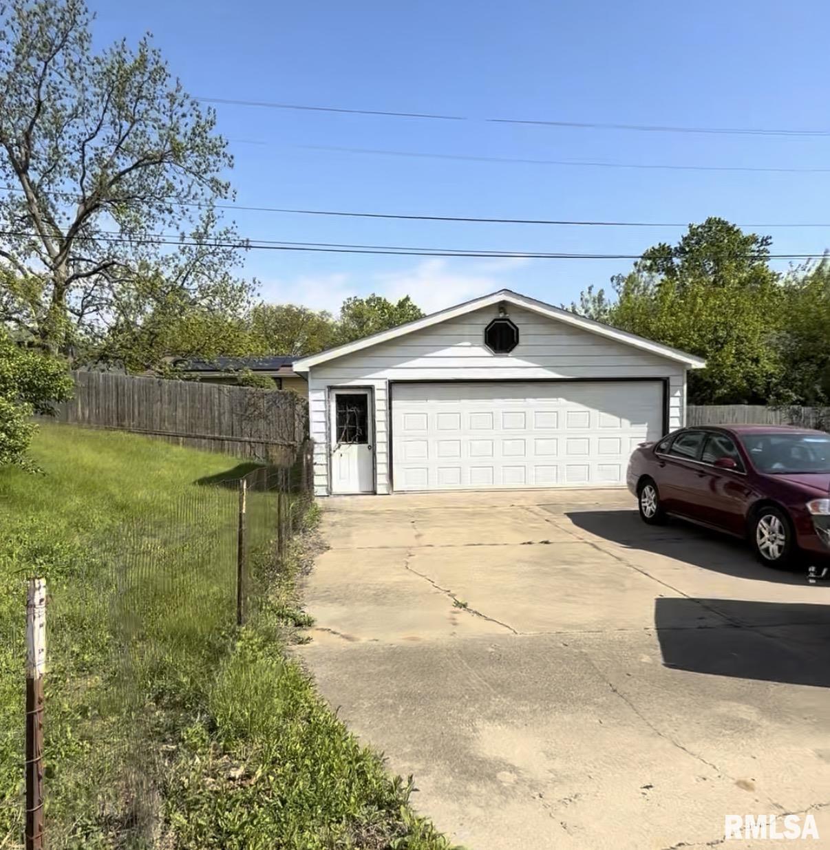 3013 West Westport Road Peoria, IL 61615 - Photo 12 of 12