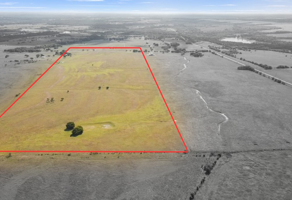 215 Hill County Road Milford, TX 76670 - Photo 2 of 10 an aerial view of beach and ocean