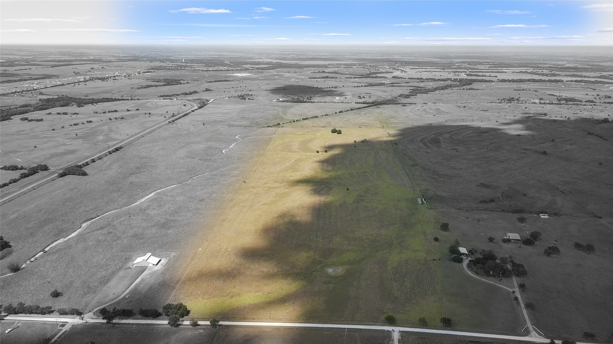 215 Hill County Road Milford, TX 76670 - Photo 4 of 10 a view of beach and ocean