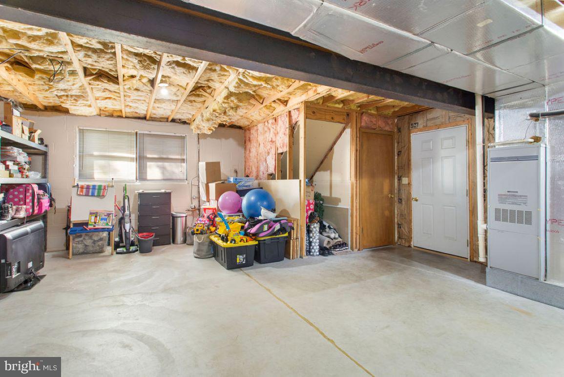 47 Collins Circle Hanover, PA 17331 - Photo 19 of 24 Gallery Image 19
