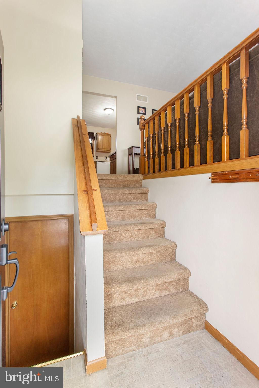 47 Collins Circle Hanover, PA 17331 - Photo 3 of 24 Gallery Image 3