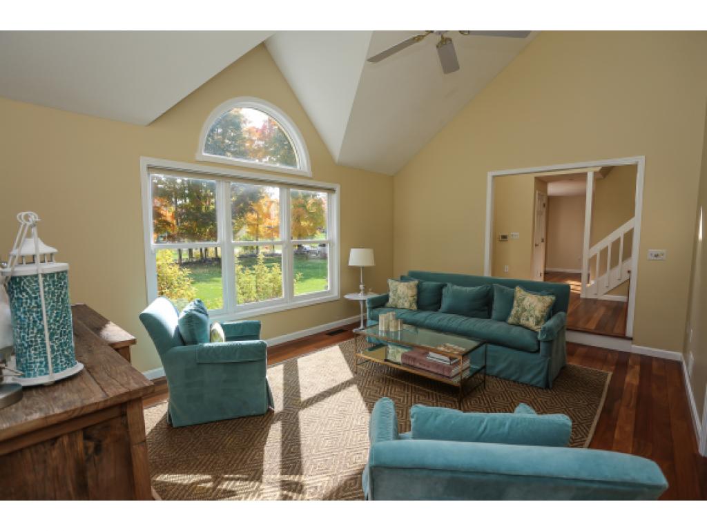 353 North Amherst Road Bedford, NH 03110 - Photo 15 of 33 Gallery Image 15