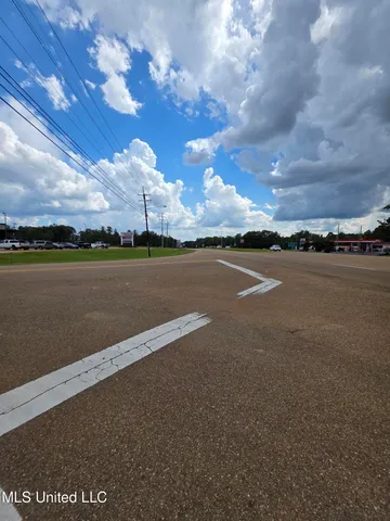 $1,500,000 | 51 Us, Brookhaven, MS 39601