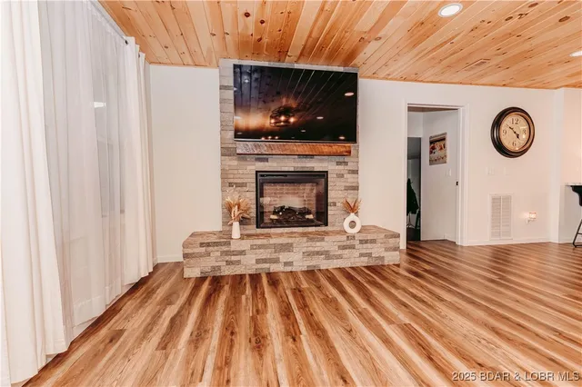 $430,000 | 274 Highway 42 Highway, Dixon, MO 65459