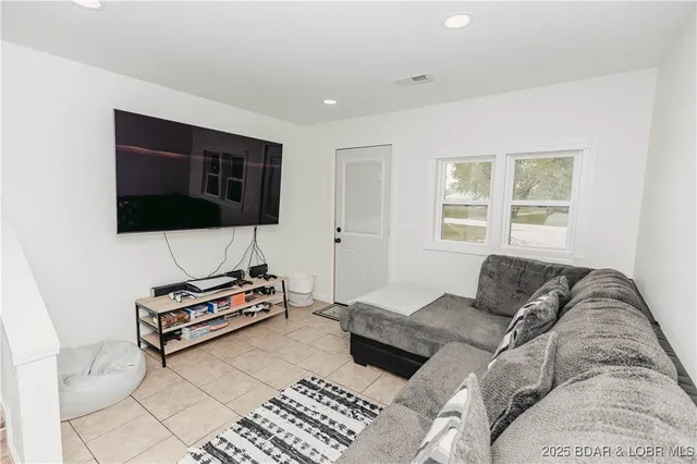 $430,000 | 274 Highway 42 Highway, Dixon, MO 65459