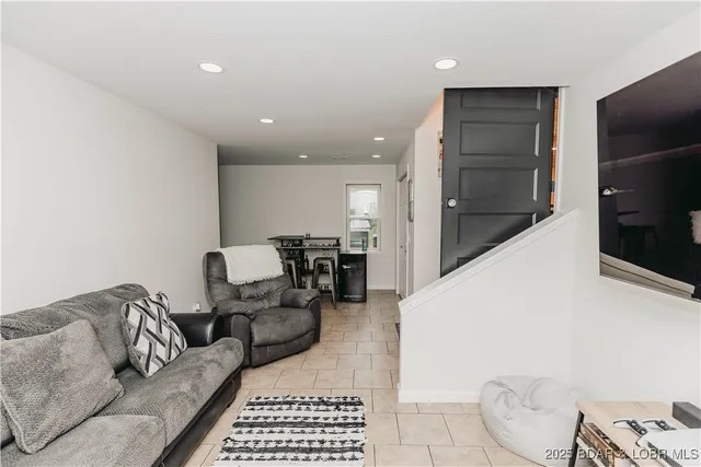 $430,000 | 274 Highway 42 Highway, Dixon, MO 65459