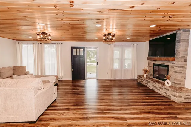 $430,000 | 274 Highway 42 Highway, Dixon, MO 65459