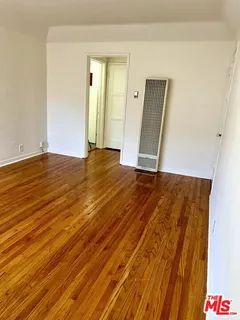 $2,400 | Reservoir Street, Los Angeles, CA 90026