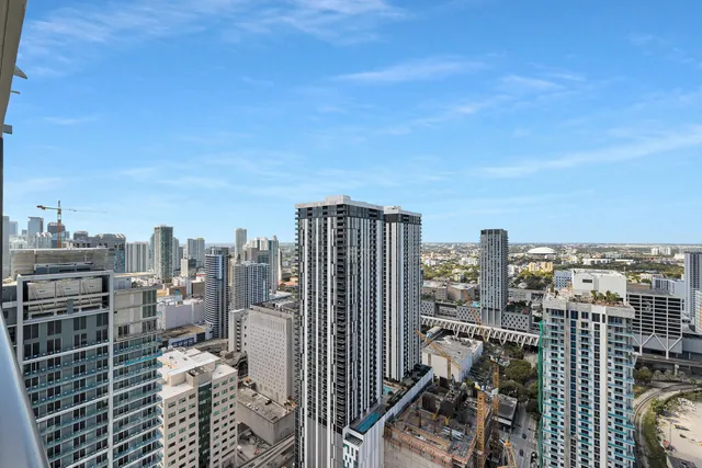 a picture of city view