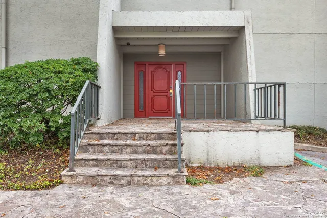 $1,675 | 3102 Eisenhauer Road, Unit 1A, San Antonio, TX 78209