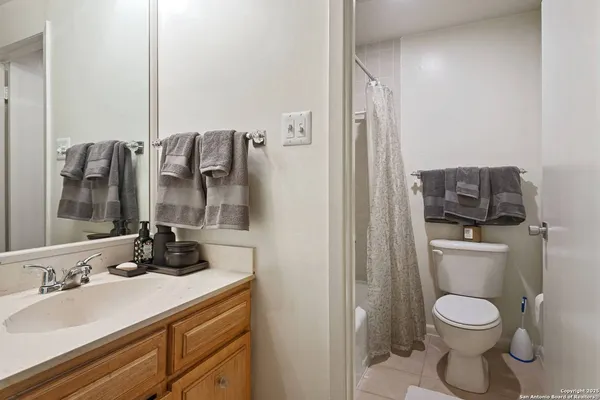 $1,575 | 3102 Eisenhauer Road, Unit 1A, San Antonio, TX 78209