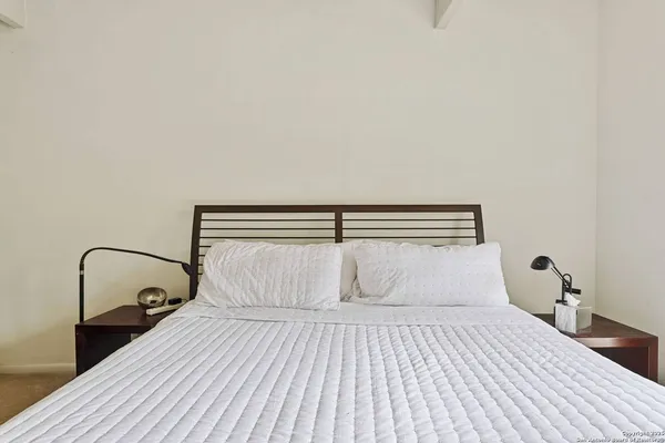 $1,575 | 3102 Eisenhauer Road, Unit 1A, San Antonio, TX 78209