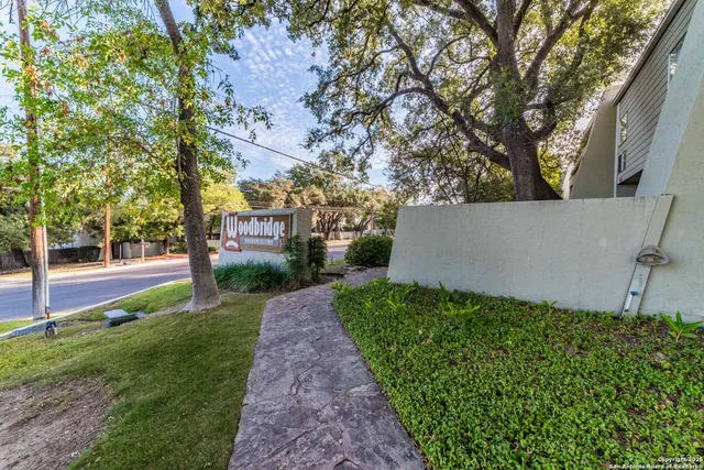 $1,675 | 3102 Eisenhauer Road, Unit 1A, San Antonio, TX 78209