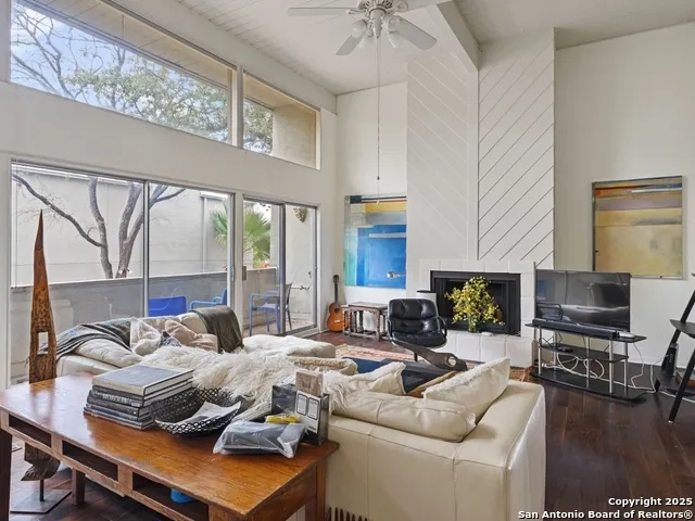 $1,675 | 3102 Eisenhauer Road, Unit 1A, San Antonio, TX 78209