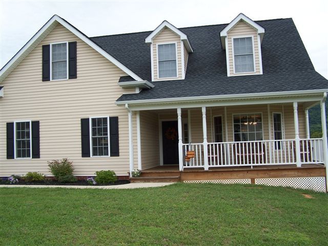 160 Thornblade Way Blue Ridge, VA 24064 - Photo 1 of 8 Front