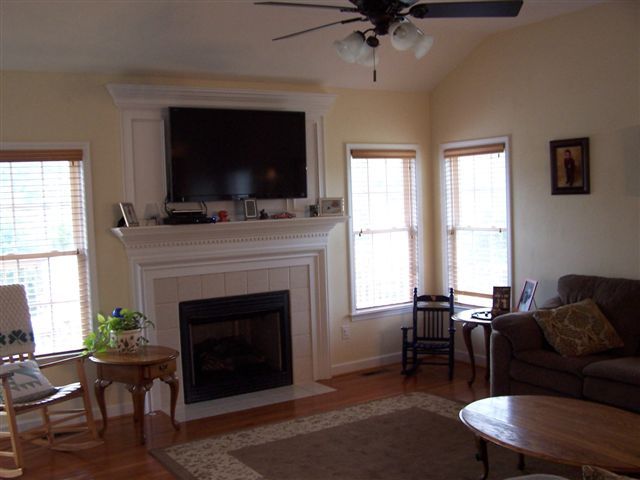 160 Thornblade Way Blue Ridge, VA 24064 - Photo 5 of 8 100_2259