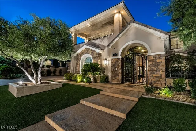 $1,999,999 | 9732 Verlaine Court, Las Vegas, NV 89145