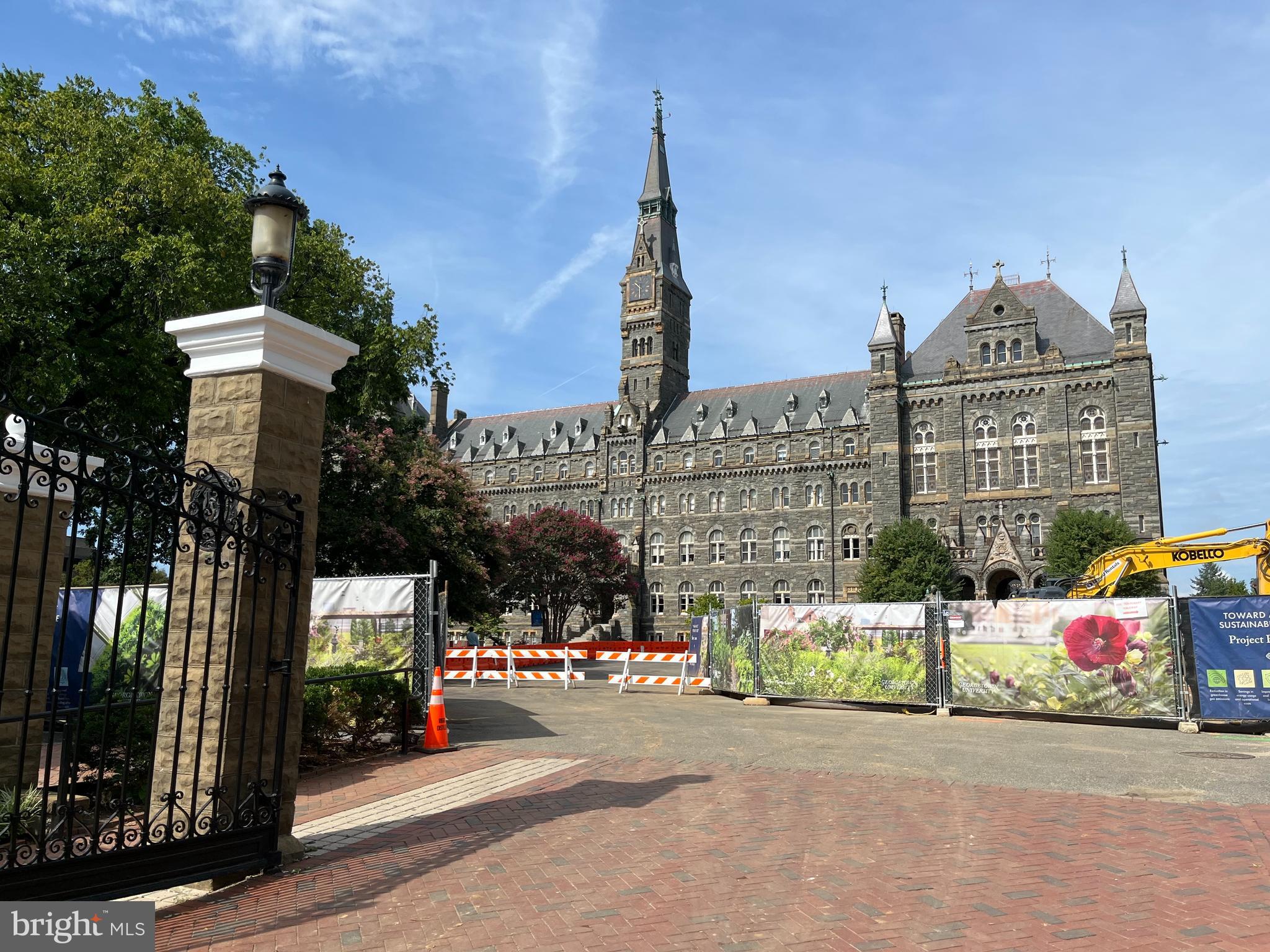 1318 35th Street Northwest, Unit 7 Washington, DC 20007 - Photo 22 of 27 a view of city with tall buildings