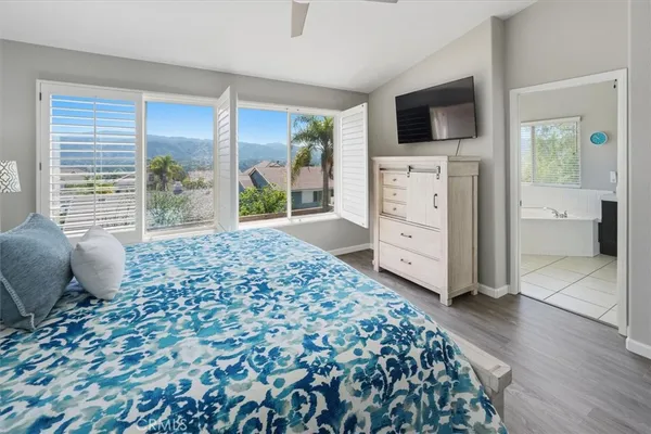 $999,500 | 28223 Bel Monte Court, Canyon Country, CA 91387