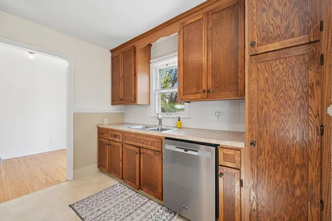 $409,900 | 3109 Oregon Avenue South, St. Louis Park, MN 55426