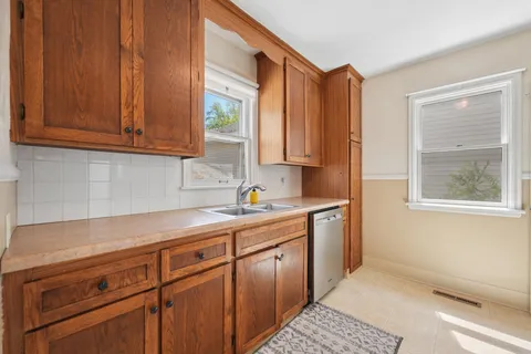 $409,900 | 3109 Oregon Avenue South, St. Louis Park, MN 55426