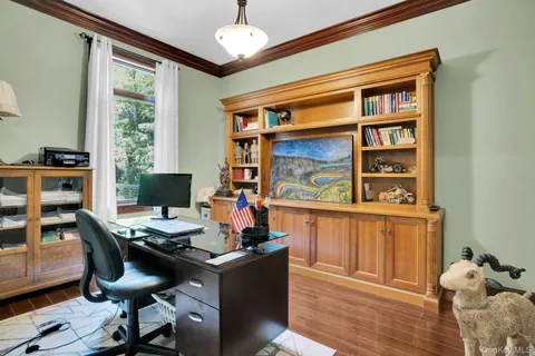 $2,899,000 | 12 Redwood Drive, Dix Hills, NY 11746