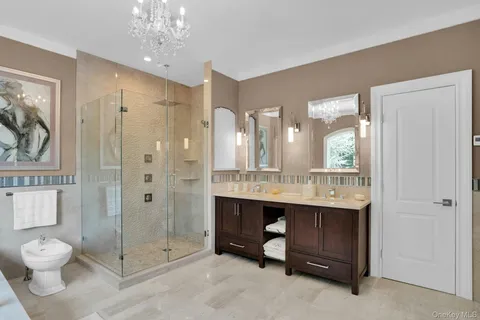 $2,899,000 | 12 Redwood Drive, Dix Hills, NY 11746