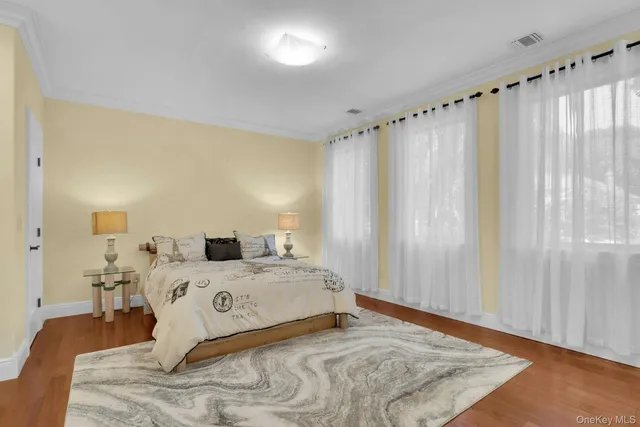 $2,999,000 | 12 Redwood Drive, Dix Hills, NY 11746