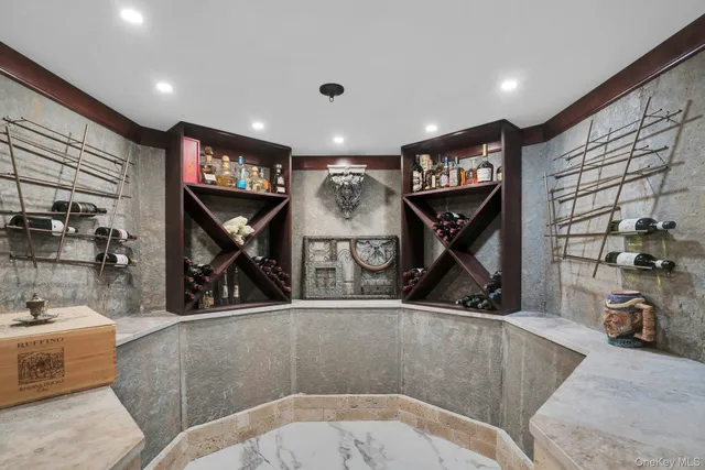 $2,999,000 | 12 Redwood Drive, Dix Hills, NY 11746