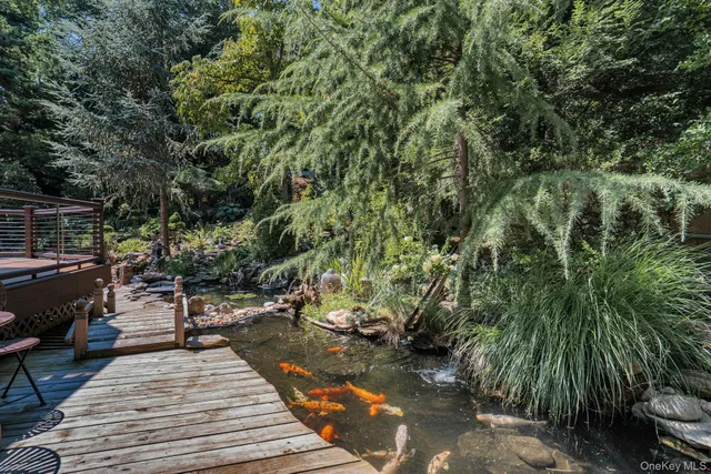 $2,999,000 | 12 Redwood Drive, Dix Hills, NY 11746